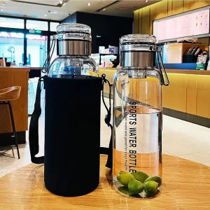 Borosilicate Glass Water Bottle 1L – Tea Infuser & Protective Cloth Sleeve