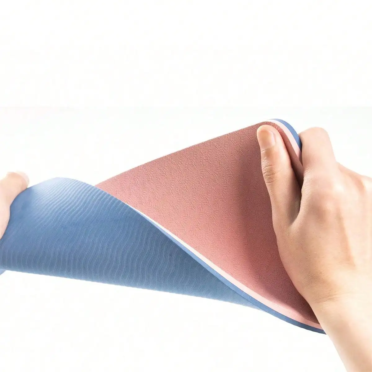 1pcs Non-Slip Yoga Knee Elbow Pad Thick Cushion for Plank Ab - in use