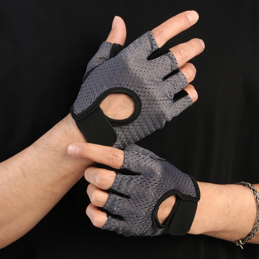Summer Half Finger Gloves Ice Silk Breathable Gym Fitness Women Men - detail view