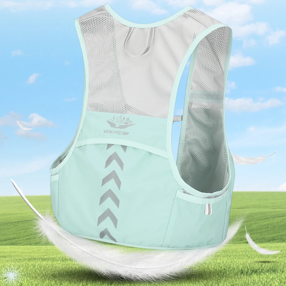 Ultralight Hydration Running Vest – Marathon, Trail & Cycling Race Pack - in use