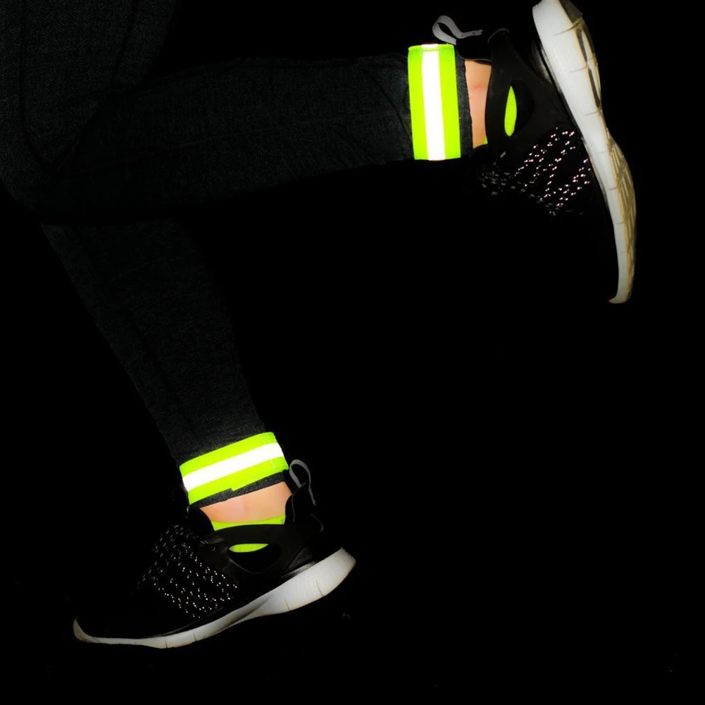 Reflective Bands & Vest Set – High-Visibility Straps for Night Running - close-up detail