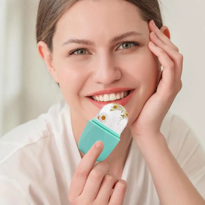 Face Ice Mold Skin Care Holder Facial Beauty Roller Natural Toning - close-up detail